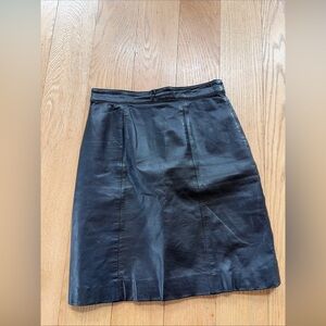Vintage Wilsons Leather Black Mini Skirt Back Zip Lined Womens Size 6 Moto Biker
